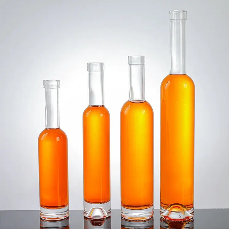 Come può una bottiglia di liquore in vetro Bellissima a collo lungo con tappo in sughero a barra elevare il marchio della tua bevanda